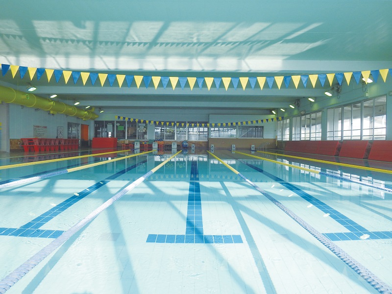 丸亀で、スポーツクラブならココ！ゴルフや、スカッシュも完備！