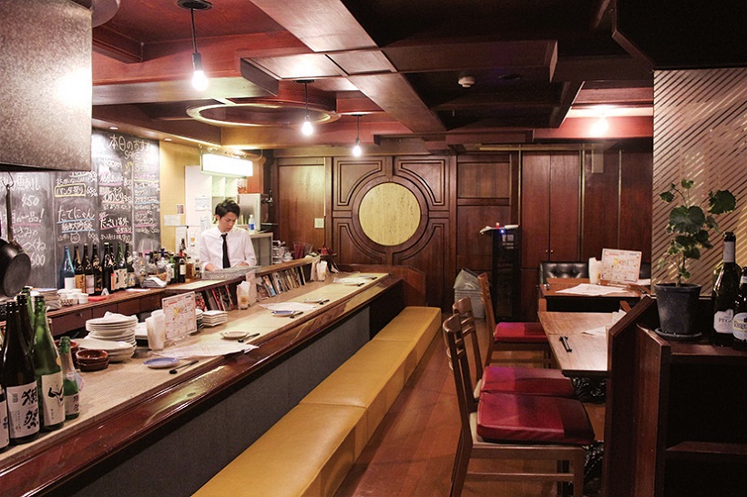 美味しい日本酒と地鶏料理に舌鼓！