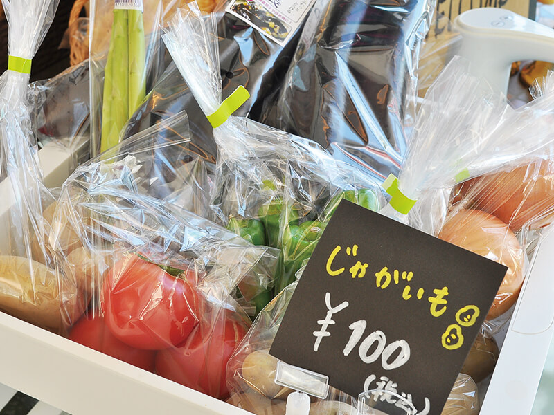 地産地消をテーマにワゴンカーで志度の食材のおいしさを伝える