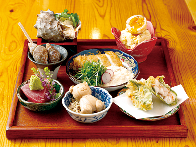 朝から朝まで飲める夢のような大衆酒場