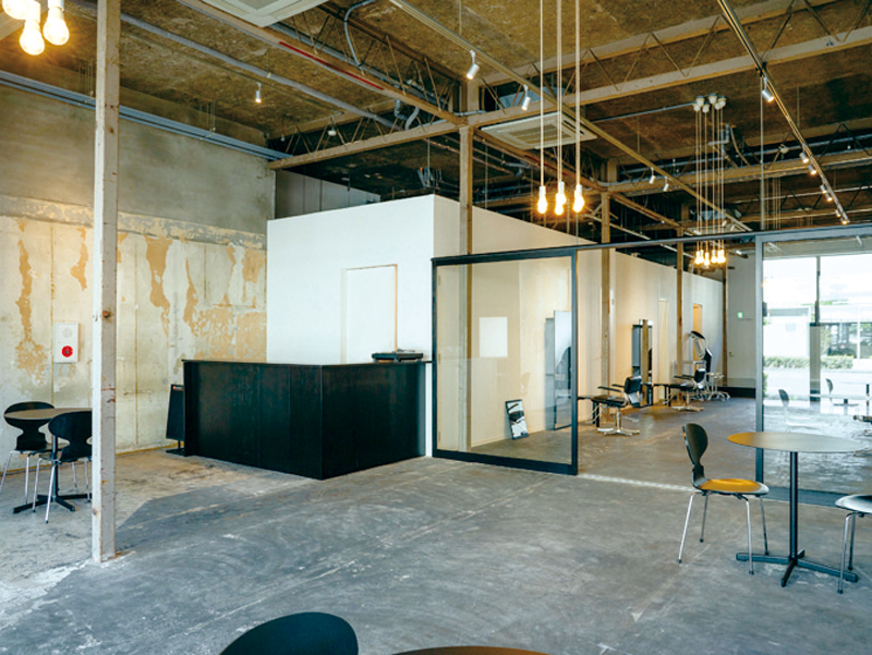 カフェ併設のヘアサロンが花園町にOPEN！