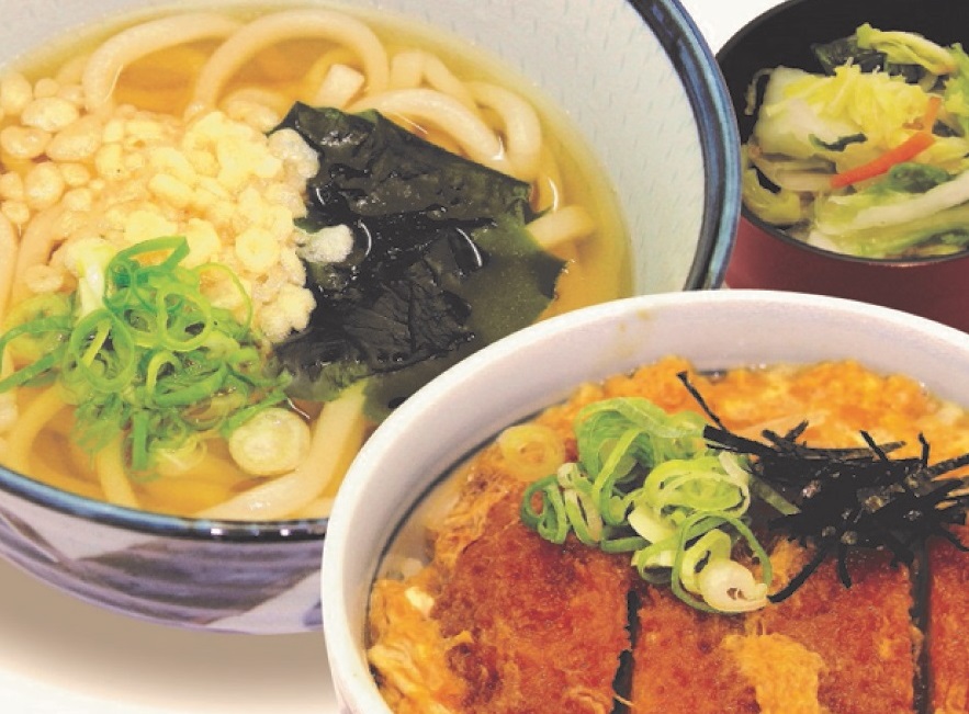 『うどん·そば·どんぶり つるつる』フードコート内でがっつり食事を楽しめるお店