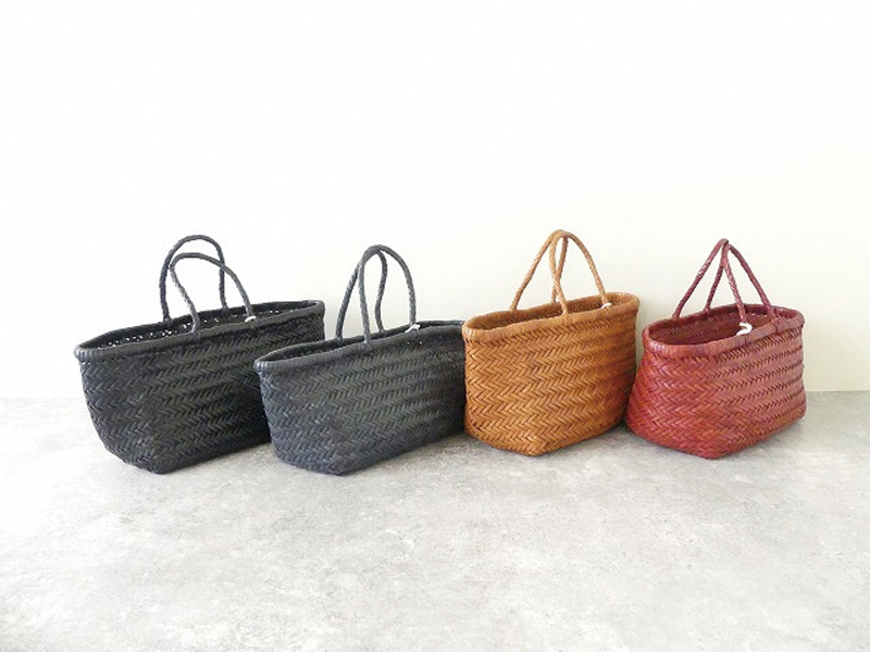 シンプルで着心地のいい セレクトで人気のお店！　