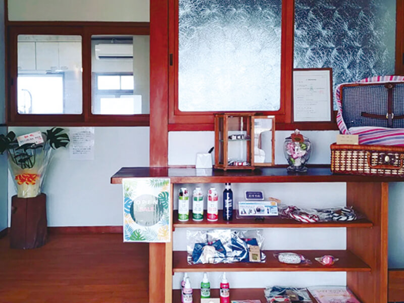 自然豊かな場所でゆっくりトリミング