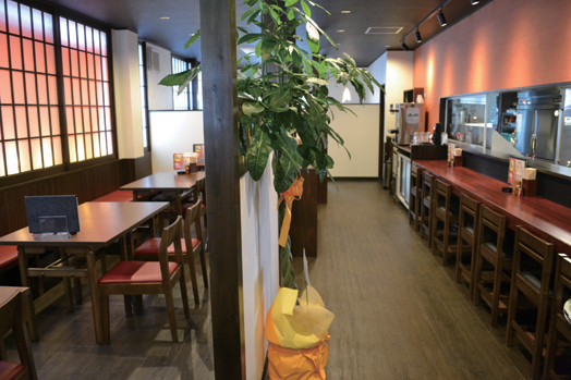 『味工房 六車』大衆的ながらワンランク上の料理に舌鼓！