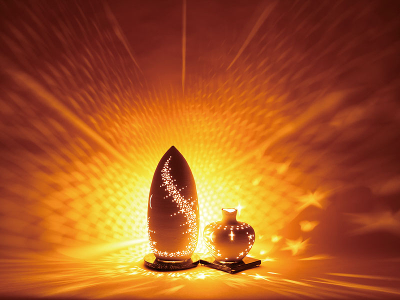 終了しました。2月2日（火）～8日（月）岡 京香 万華灯展 -いやしの灯り-