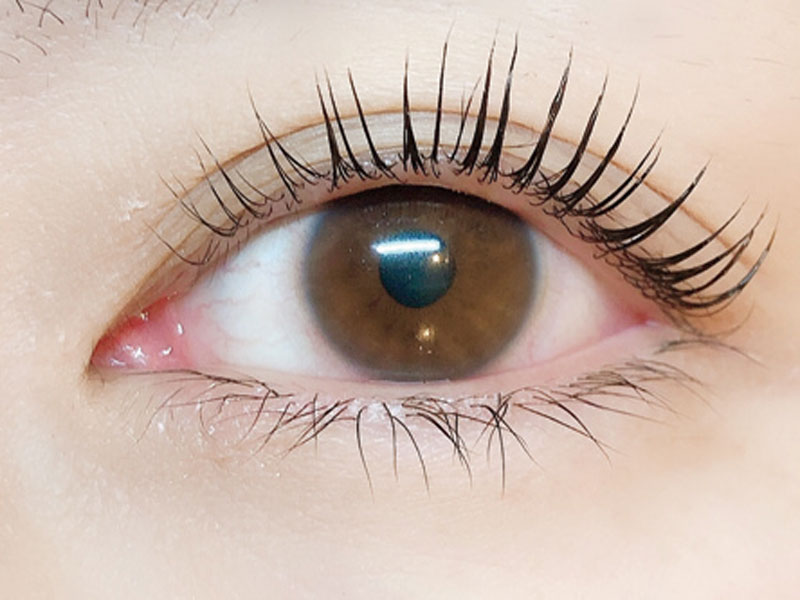 癒しのプライベート空間で美しい目元を叶えよう！