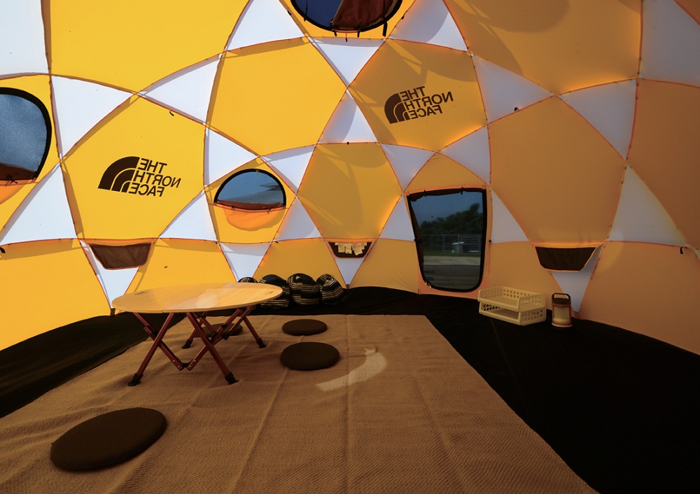 『NIO SUNSET PEAK』1日2組限定！父母ヶ浜を臨む丘に気軽にアウトドアを楽しめるキャンプサイトが登場