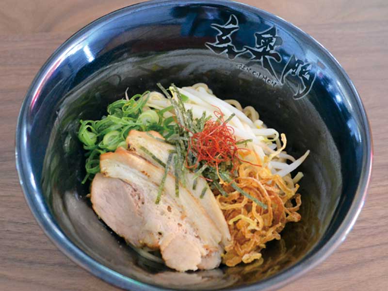 歴18年の日本料理の職人が手掛けるラーメン