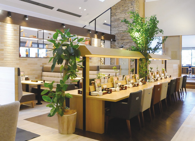 『むさしの森珈琲 高松レインボーロード店』 人気のパンケーキ付き！ お得なランチで優雅なひと時を