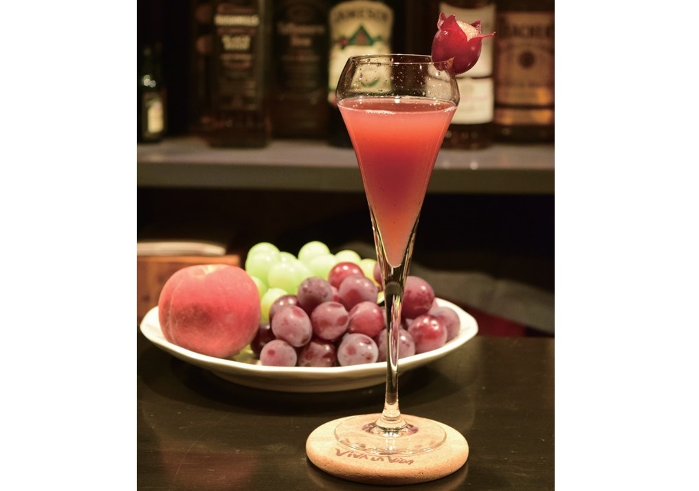 『bar ViVA La ViDA』スタイリッシュで心地の良い空間。幅広い客層から愛されるバー