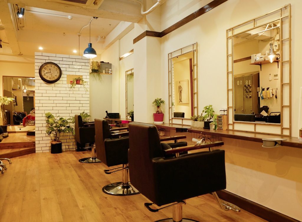 月曜日もＯＰＥＮ　ドリンクも充実☆リラックスできる隠れ家サロン