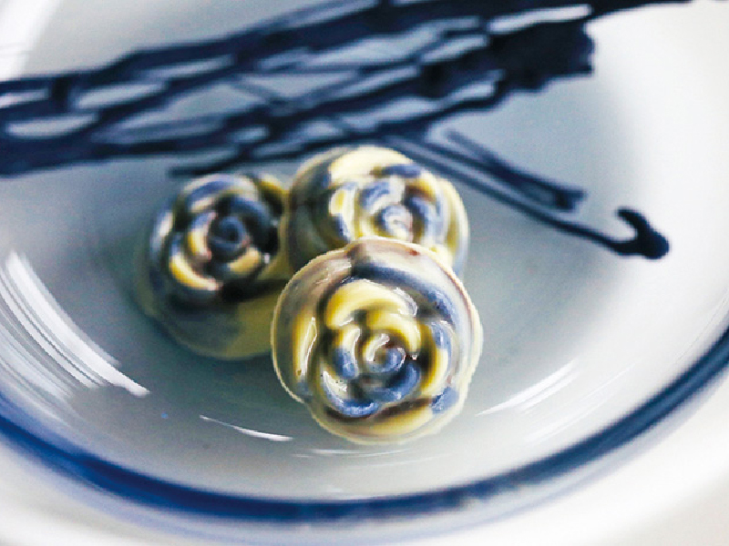 終了しました。開催中〜2月24日（月･振休）「Aji Glass 杉山利恵『瀬戸内ブルーin blue』展」