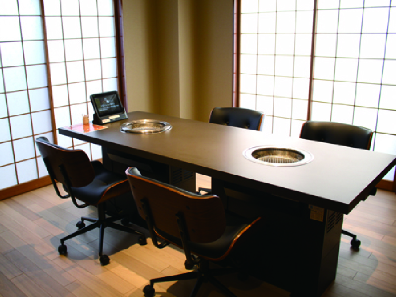 完全個室で味わう焼肉 極上和牛のめくるめく競演！