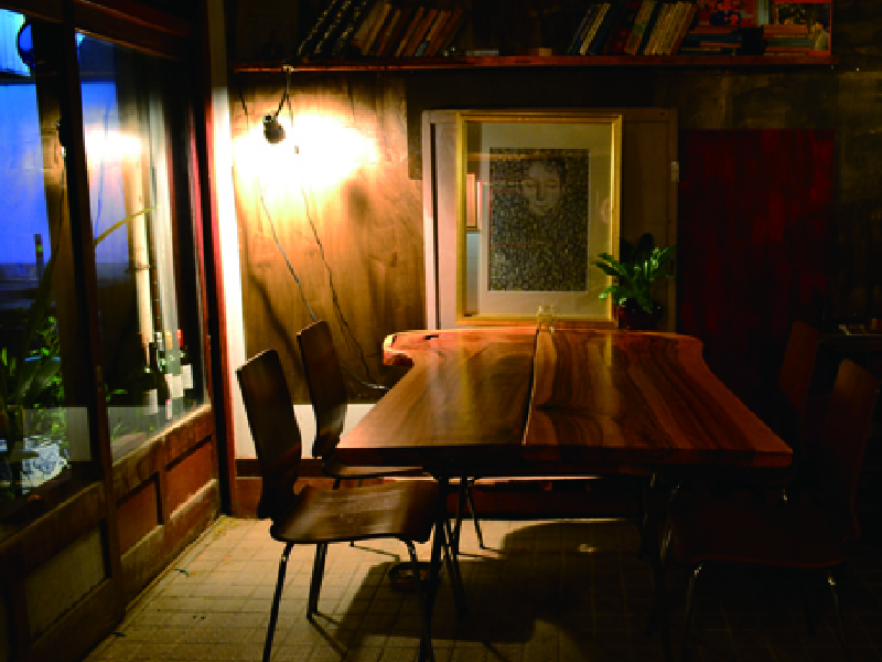 『仏生山 ワイン&カクテル 2483』ふらりと立ち寄って自分らしい時間を