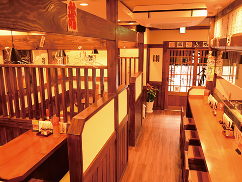 うまい顔・楽しい顔が店内に広がる焼き鳥居酒屋がトキ新に登場！