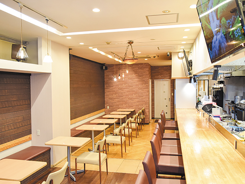 いつでも立ち寄れる安らぎのカフェ＆ダイニングバーがOPEN！