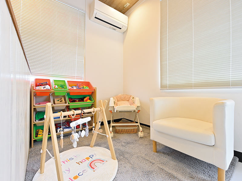 専任スタッフによる無料託児付！ 安心して通い続けられるママに優しいサロン