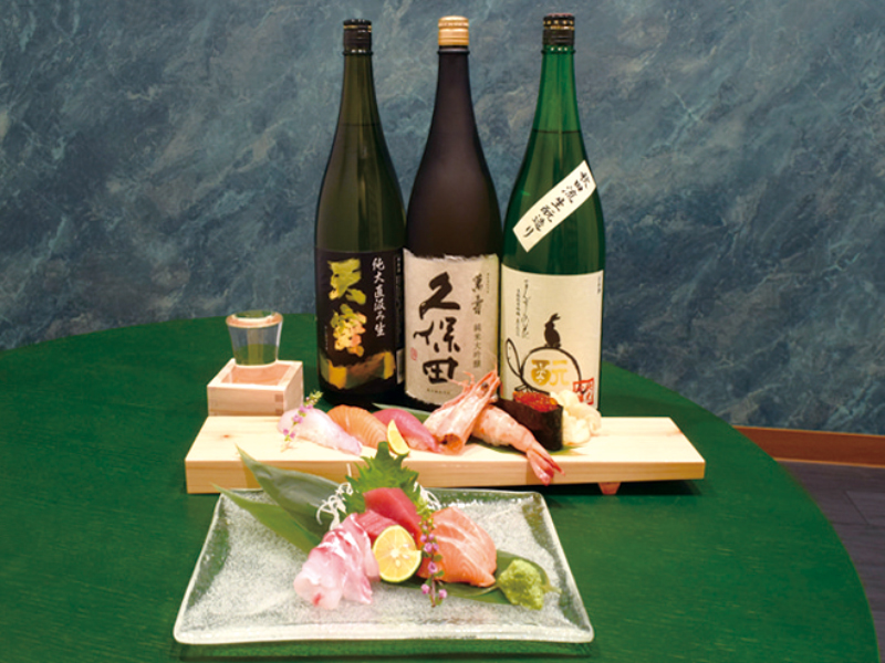 掘りごたつで旬の食材を味わえる和食店