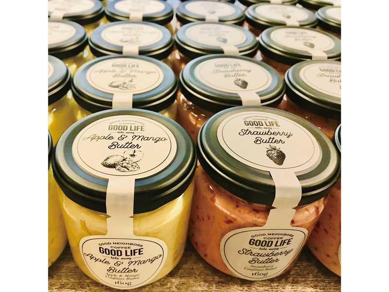 グッドネイバーズコーヒーの人気の秘密は、すべて食べる人のことを考えてつくられる手作りの品々にあります。