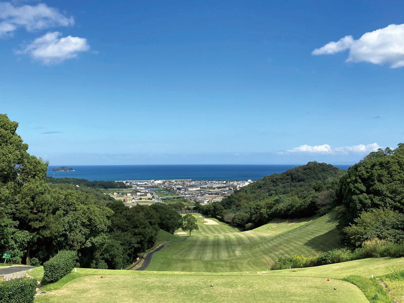 『アルファ津田カントリークラブ』瀬戸内海が見える初心者も上級者も楽しめる戦略性豊かなコース【香川県さぬき市寒川町】