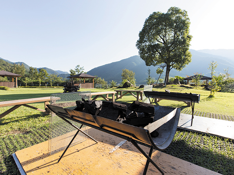 大自然の中、澄んだ空気に包まれてアウトドア派の本格バーベキュー！