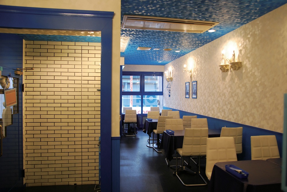 『CAFE　LOURDES』黒毛和牛のエキスをじっくり凝縮！たっぷり野菜が目にも鮮やかな一皿