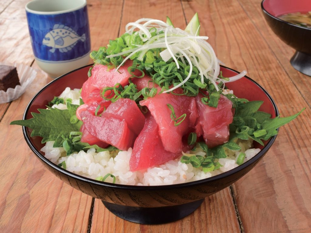 『鮮魚問屋　海寶』マグロの中落ちをたっぷりのせた数量限定のボリューム丼を召し上がれ！