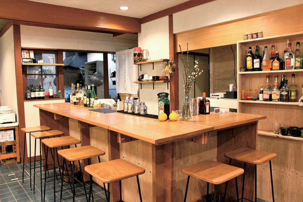 『藤塚町マルシェ』香川県産のフルーツカクテル＆ジビエを堪能