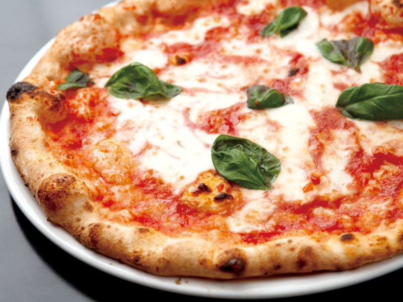 わざわざ足を運びたくなるお寺の中のピッツェリア