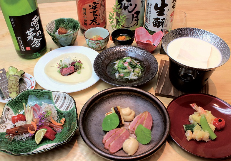 『くずし割烹 にかいのおとうふや』水の音を聞きながら１人一膳の美味を満喫