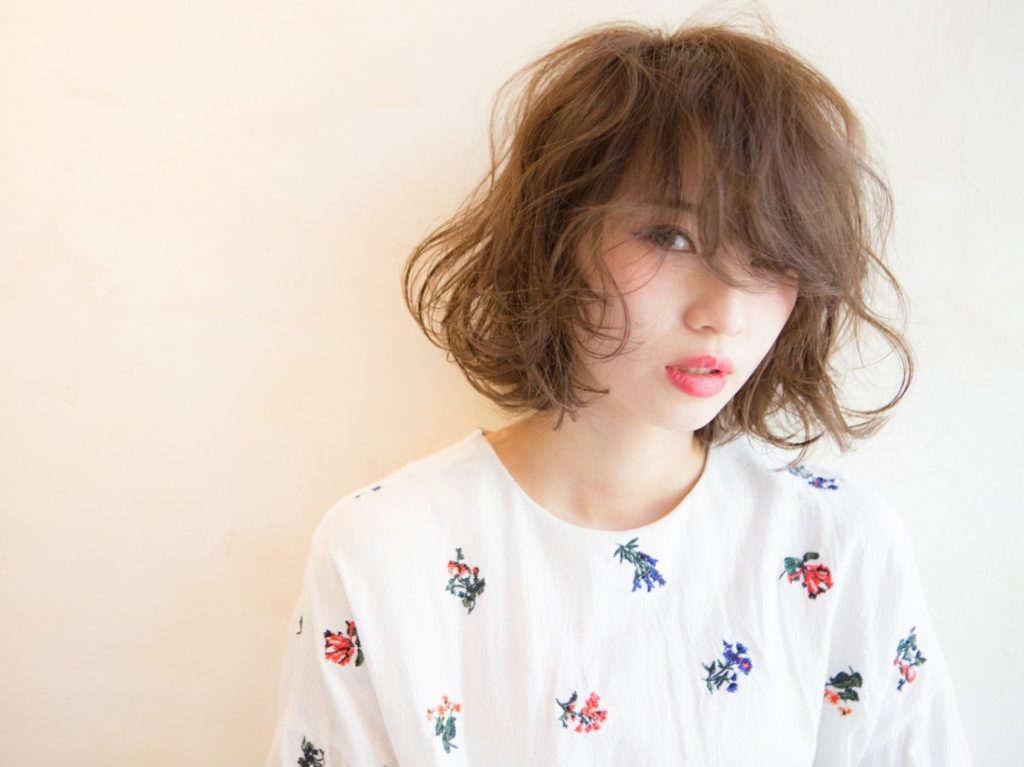 駐車場無料、子どもカットは（小学生まで）1,000円!!