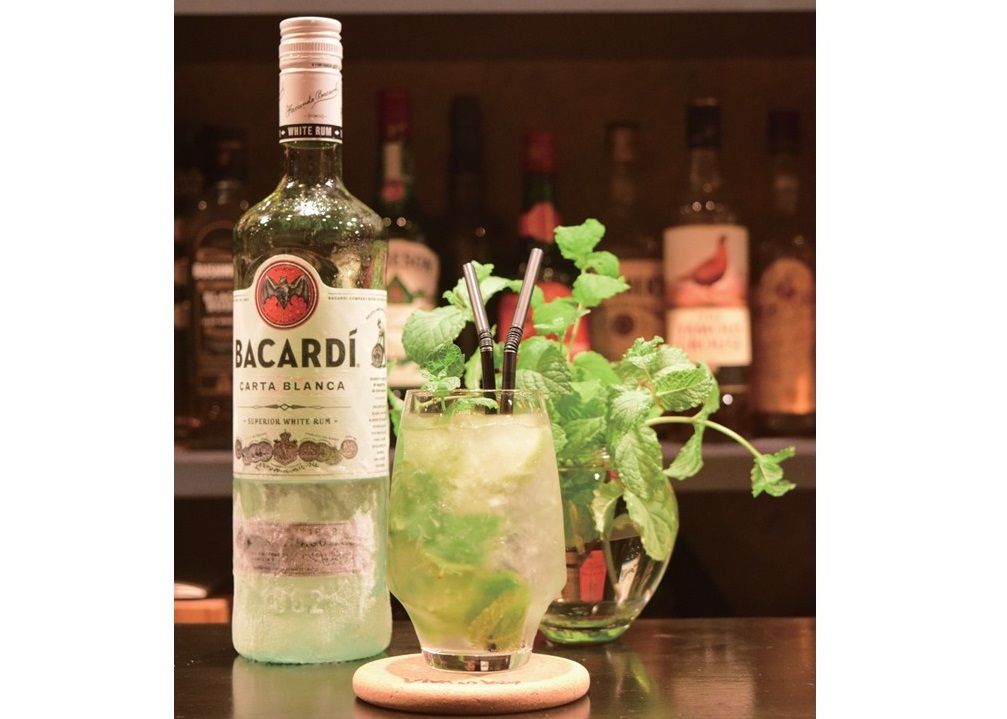 『bar ViVA La ViDA』スタイリッシュで心地の良い空間。幅広い客層から愛されるバー