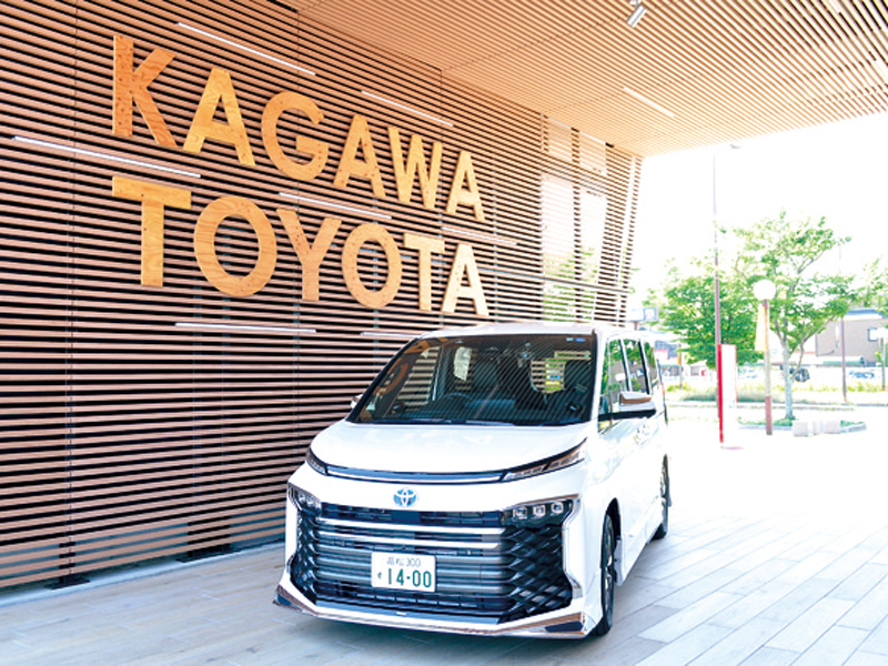 24年振りのリニューアル！都会的な店内で快適な車選びを