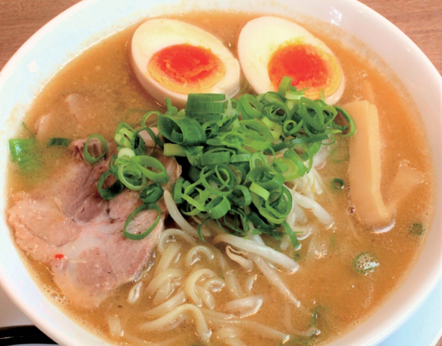 『らーめん 達』豚骨ベースのスープで味わうこだわりラーメン