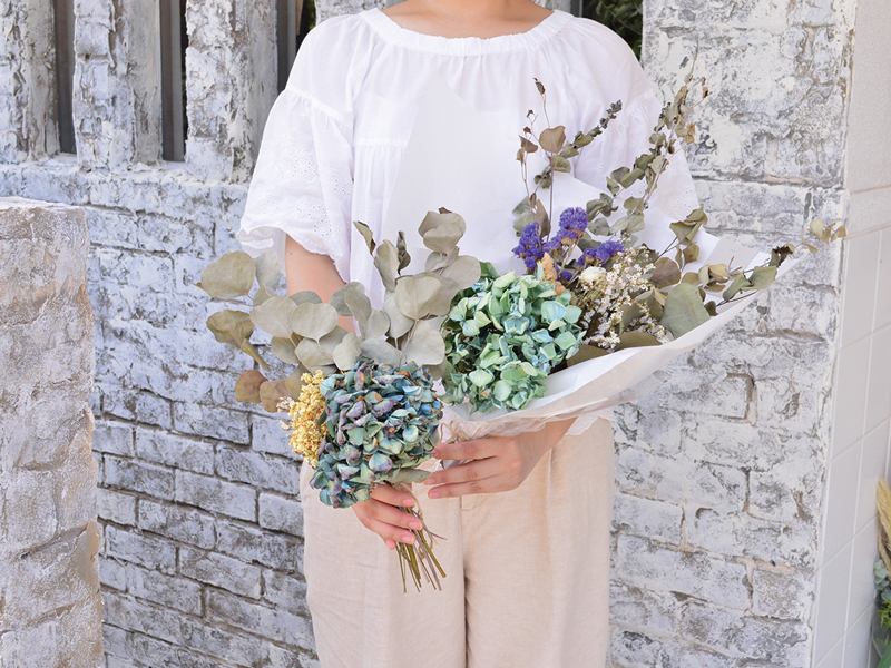 紫雲出山の美しい紫陽花をドライフラワーに蘇らせて販売！