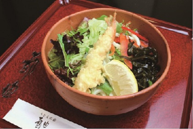 “つゆ”が自慢の老舗うどん店