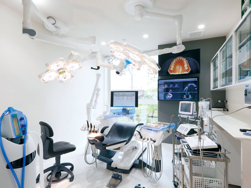 幅広い年代の方々に寄り添える歯科医院