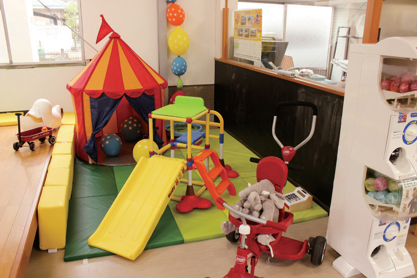 自慢の手打麺をファミリーでご賞味あれ！