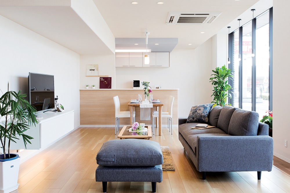 まるでカフェのような不動産ショップがOPEN！