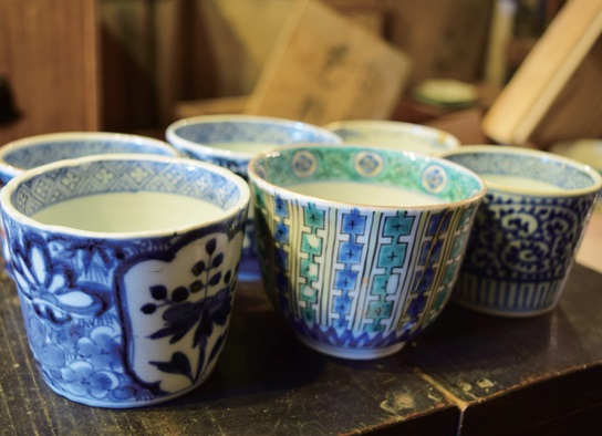 『兵庫町古物店』珍しい貴重な骨董品が所狭しと並ぶ古物店がOPEN