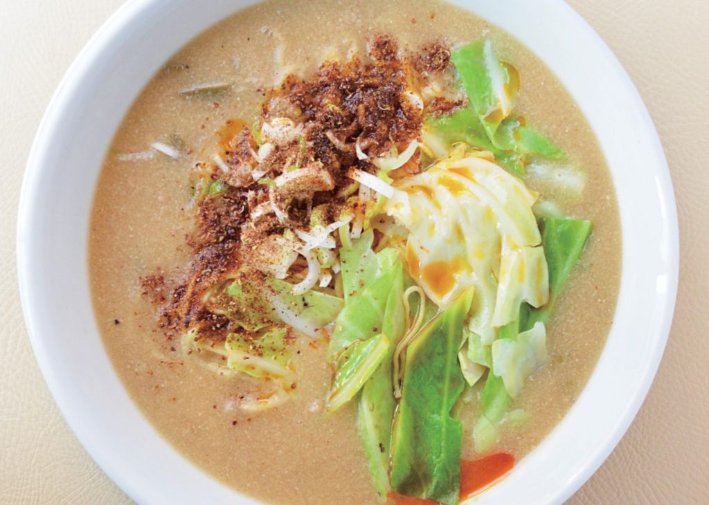 『廣東料理　中国酒家』とろみを付けたスープが麺とよく絡む山椒の風味が利いた絶品担々麺