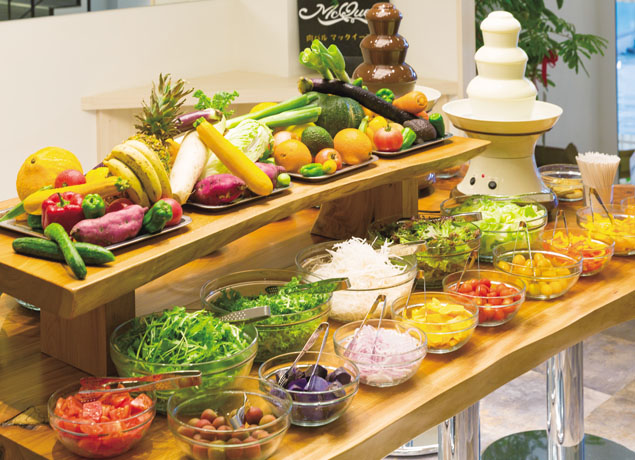 『McQueen』グルメ通必見の肉バル&カフェ、カジュアルパーティーはお任せ!