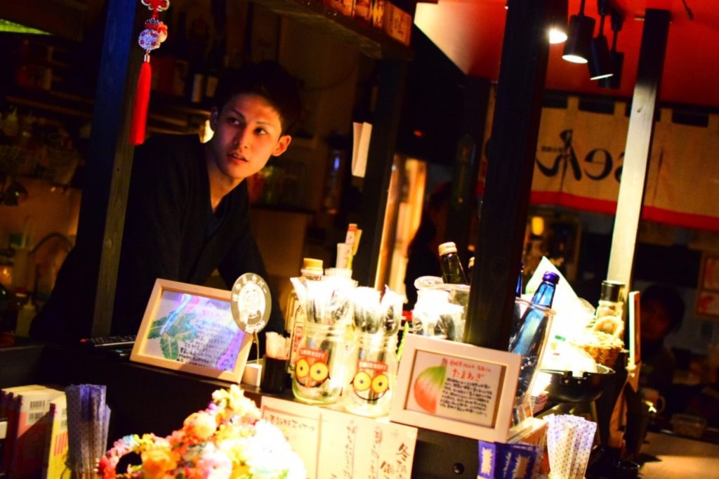 『seんto』博多の屋台を高松に再現しました！香川県産の食材にこだわり、水炊き鍋をはじめ、屋台ならではのお料理もたのしめます♪