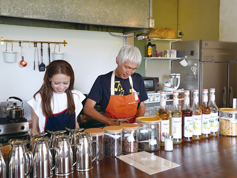 厚切りトーストとコーヒーでほっとひと息