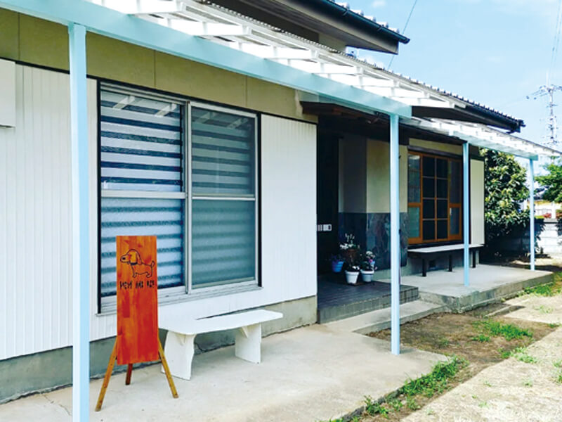 自然豊かな場所でゆっくりトリミング