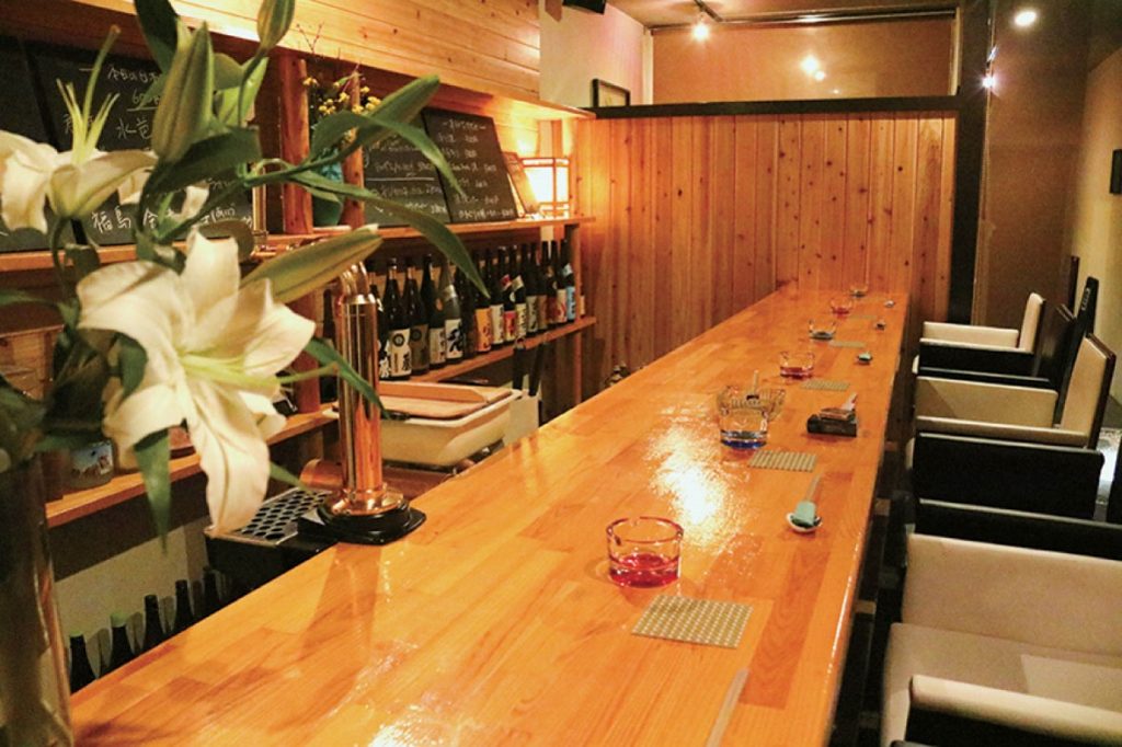 『キッチンナツメロ』懐かしの音楽も楽しめる隠れ家居酒屋