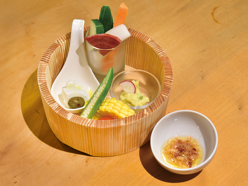 『和食とちょっとcheeseの店 「瀬to菜」』アート作品に囲まれた空間で四国の旬の食材を使った料理に舌鼓【香川県高松市磨屋町】