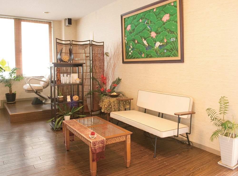 『トータルビューティ Natura』女性も男性も、ぽっこりお腹には「エンダモロジー」