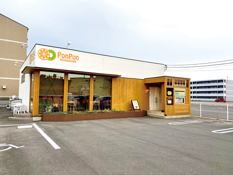 こだわりのバーガーメニュー大充実!! フルーツたっぷりスイーツも♪